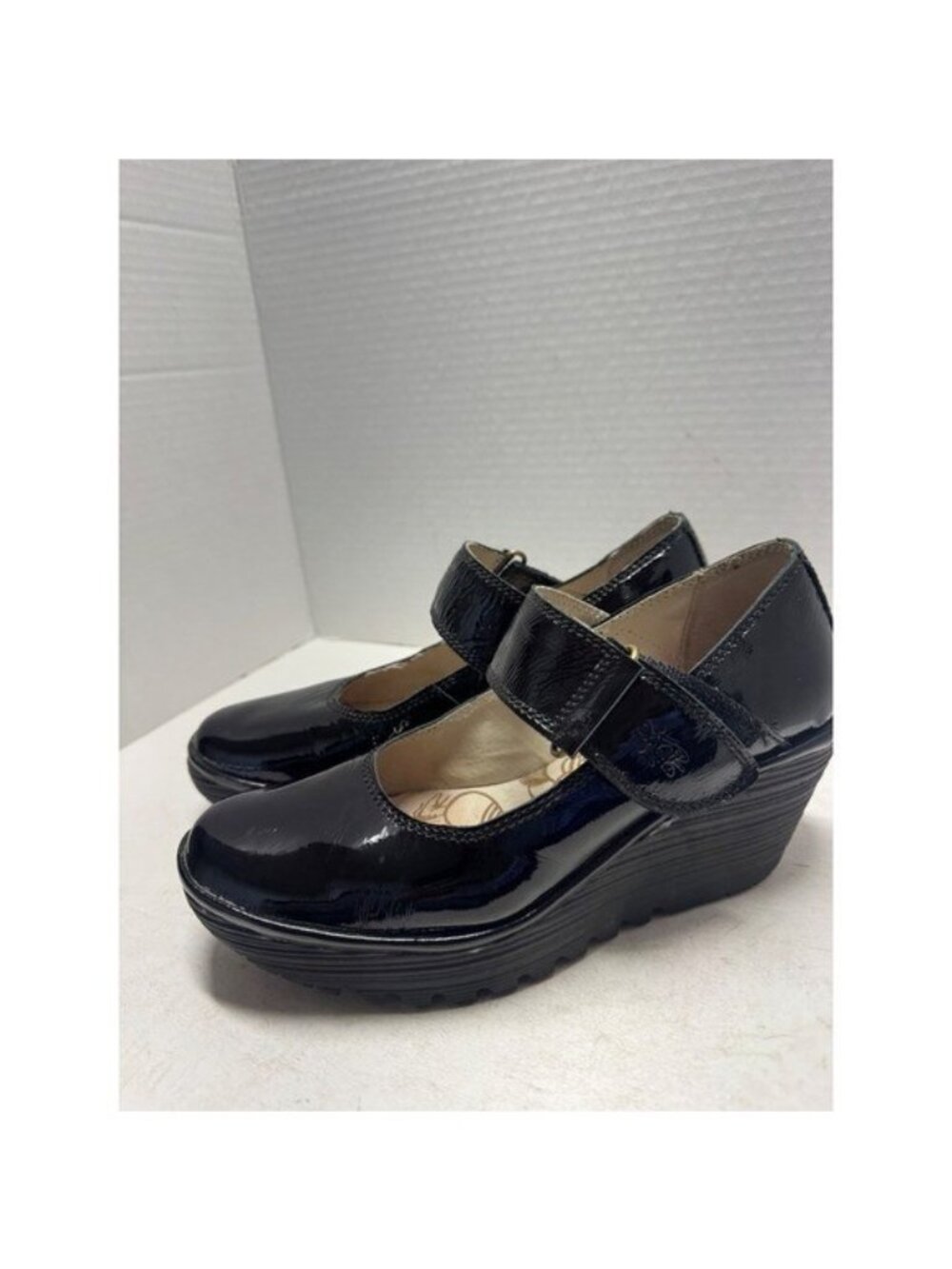Fly London Yaji Black Patent Leather Wedge Mary Jane Pumps P500234025 EU 38 7.5